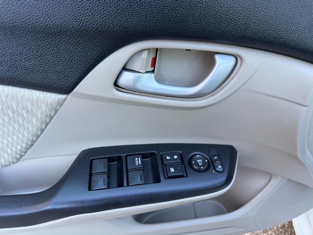 Honda Civic Sedan 4dr CVT SE 2015