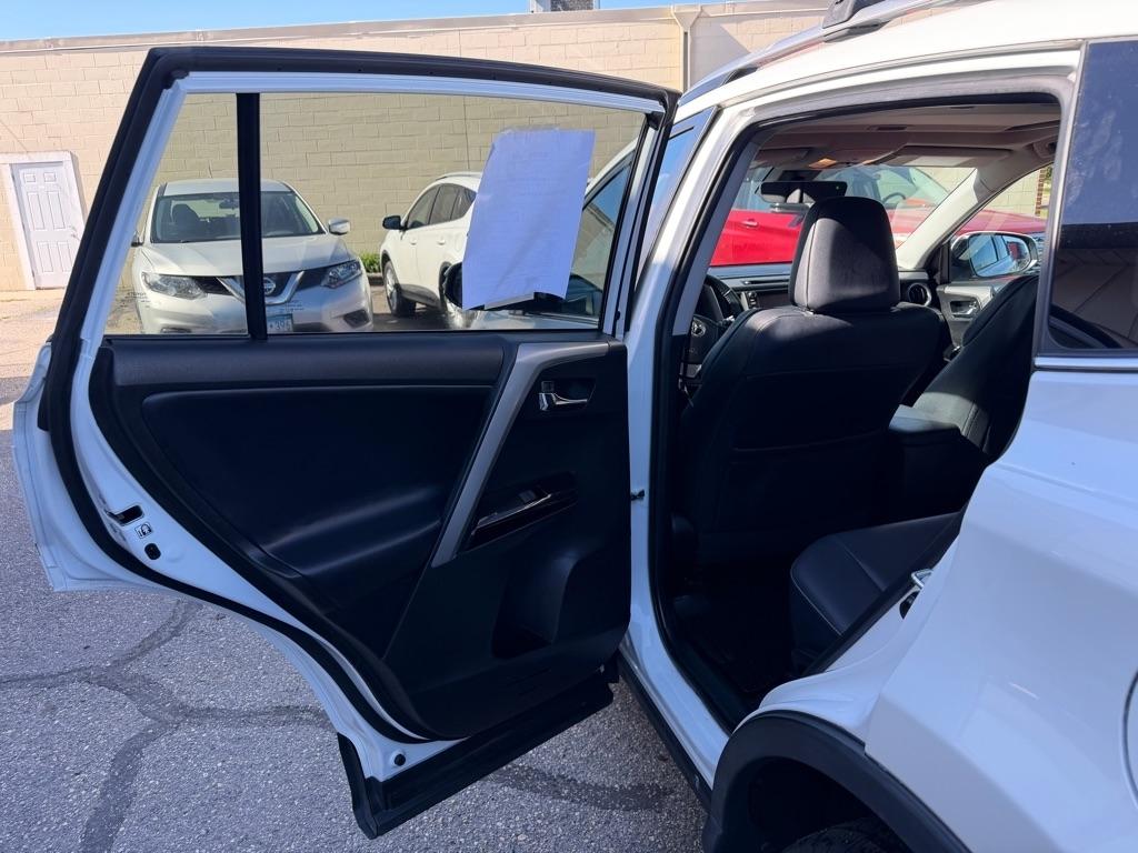 Toyota RAV4 Limited AWD (Natl) 2018