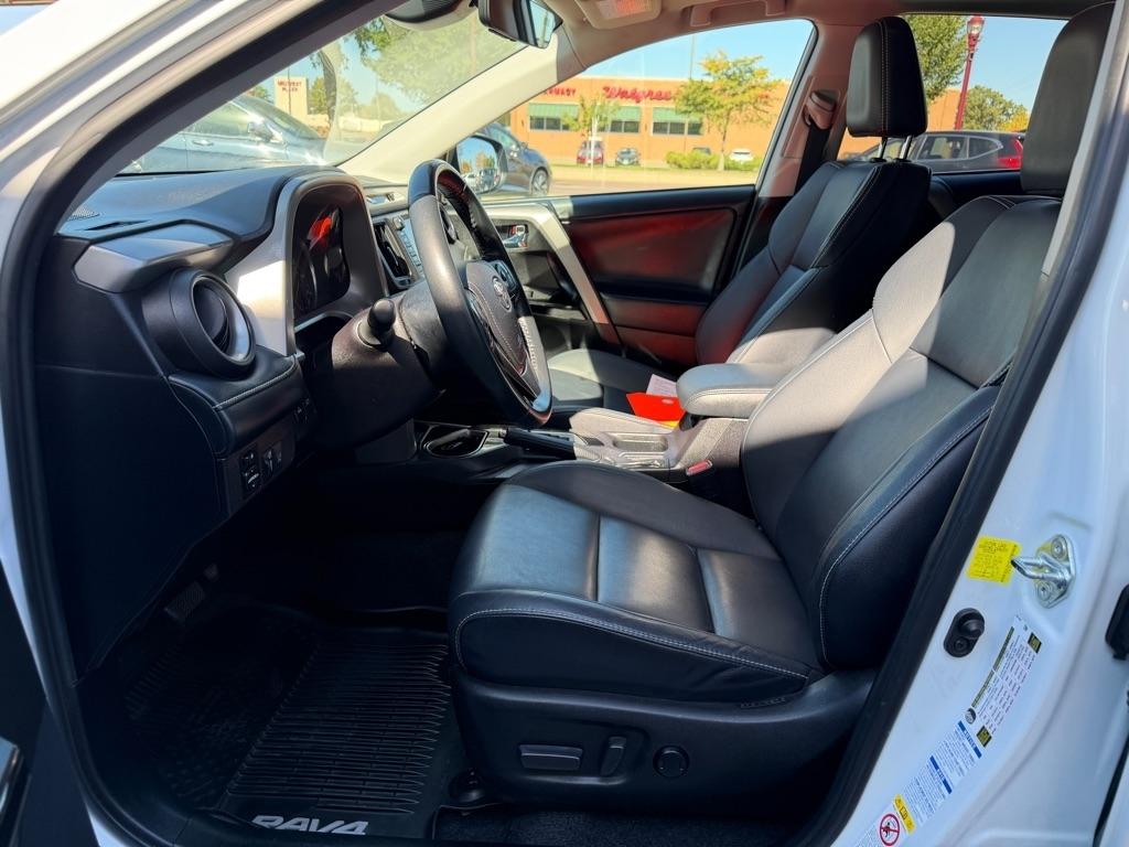Toyota RAV4 Limited AWD (Natl) 2018