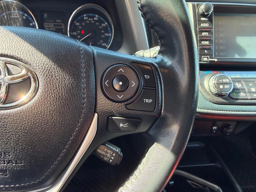 Toyota RAV4 Limited AWD (Natl) 2018