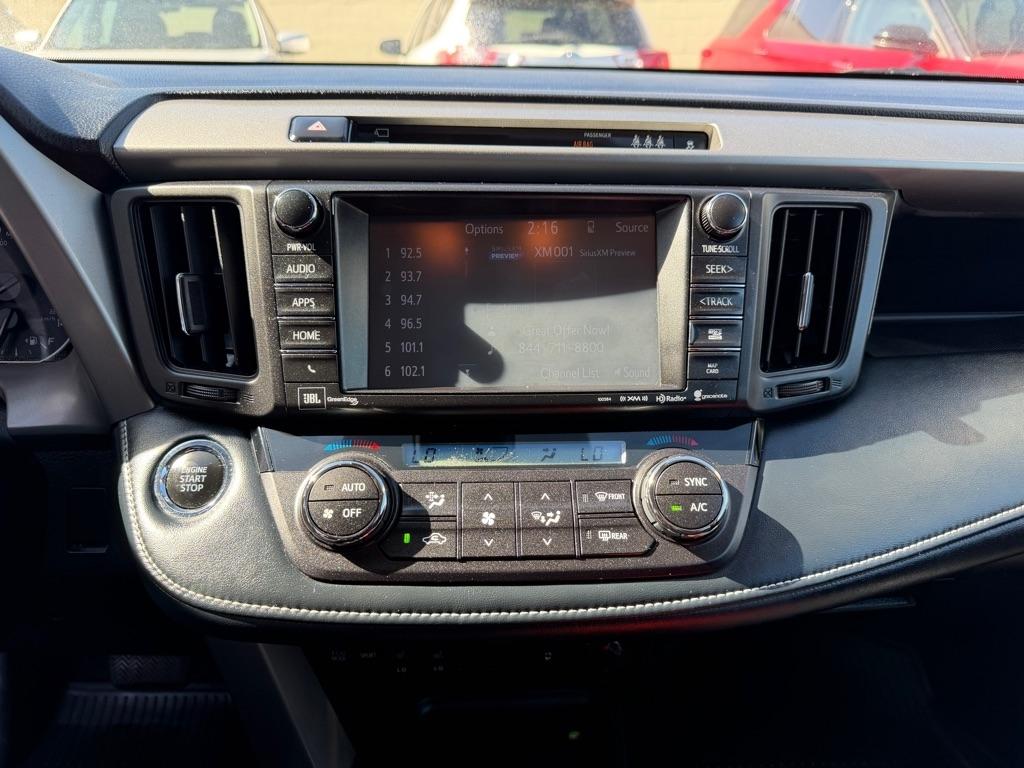Toyota RAV4 Limited AWD (Natl) 2018