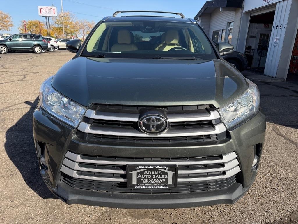 Toyota Highlander XLE V6 AWD (Natl) 2017