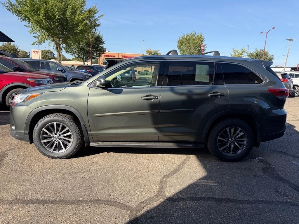 Toyota Highlander XLE V6 AWD (Natl) 2017