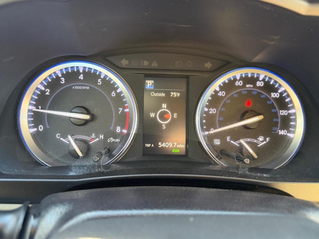 Toyota Highlander XLE V6 AWD (Natl) 2017