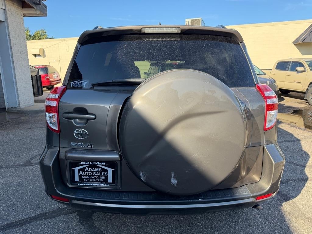 Toyota RAV4 FWD 4dr I4 (Natl) 2012