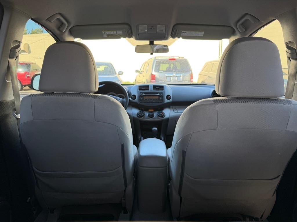 Toyota RAV4 FWD 4dr I4 (Natl) 2012
