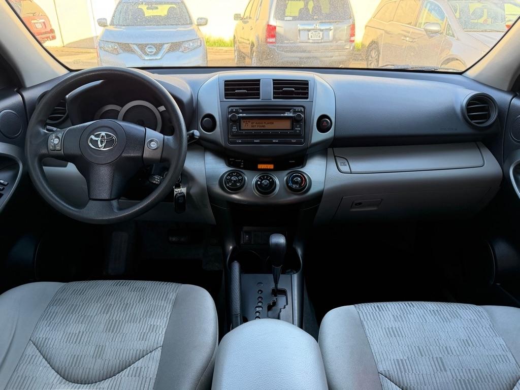 Toyota RAV4 FWD 4dr I4 (Natl) 2012