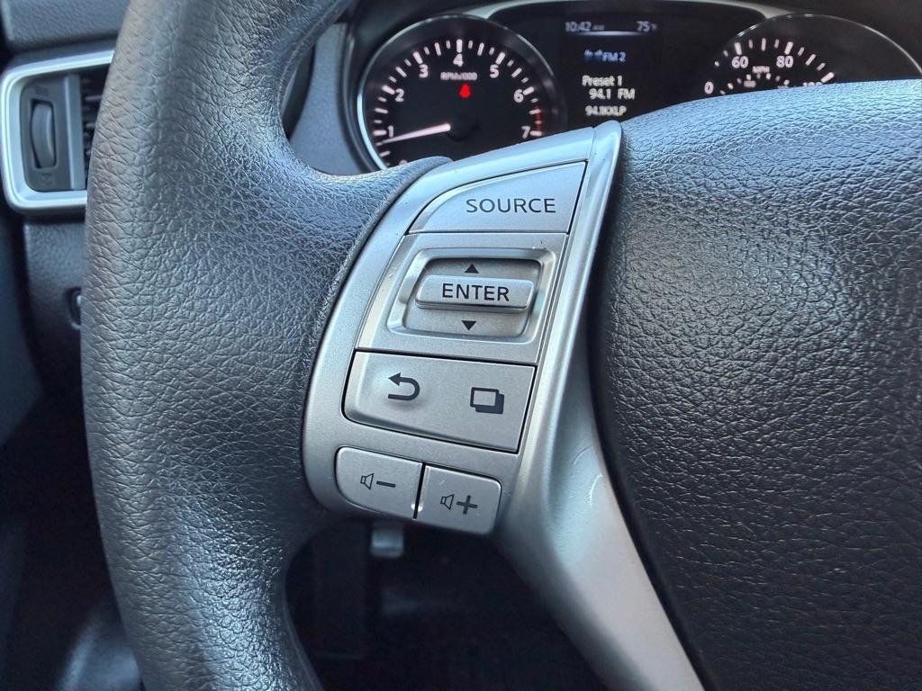 Nissan Rogue AWD 4dr S 2015