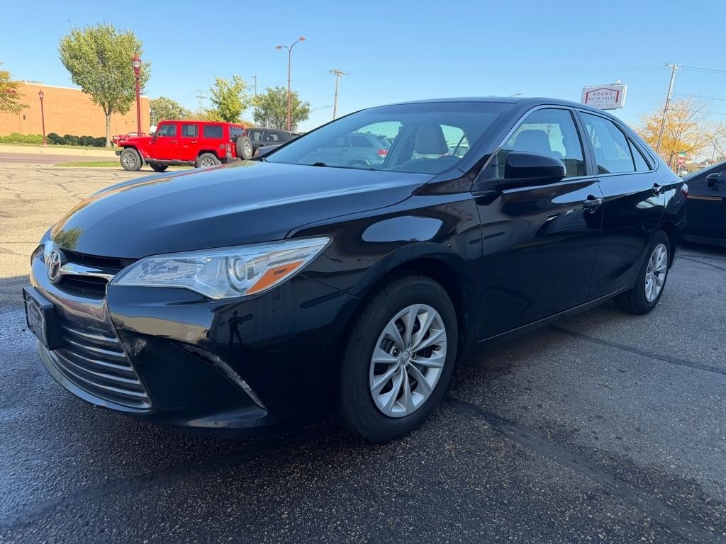 Toyota Camry XLE Auto (Natl) 2017