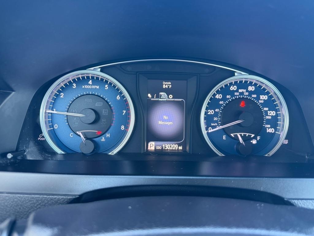 Toyota Camry XLE Auto (Natl) 2017