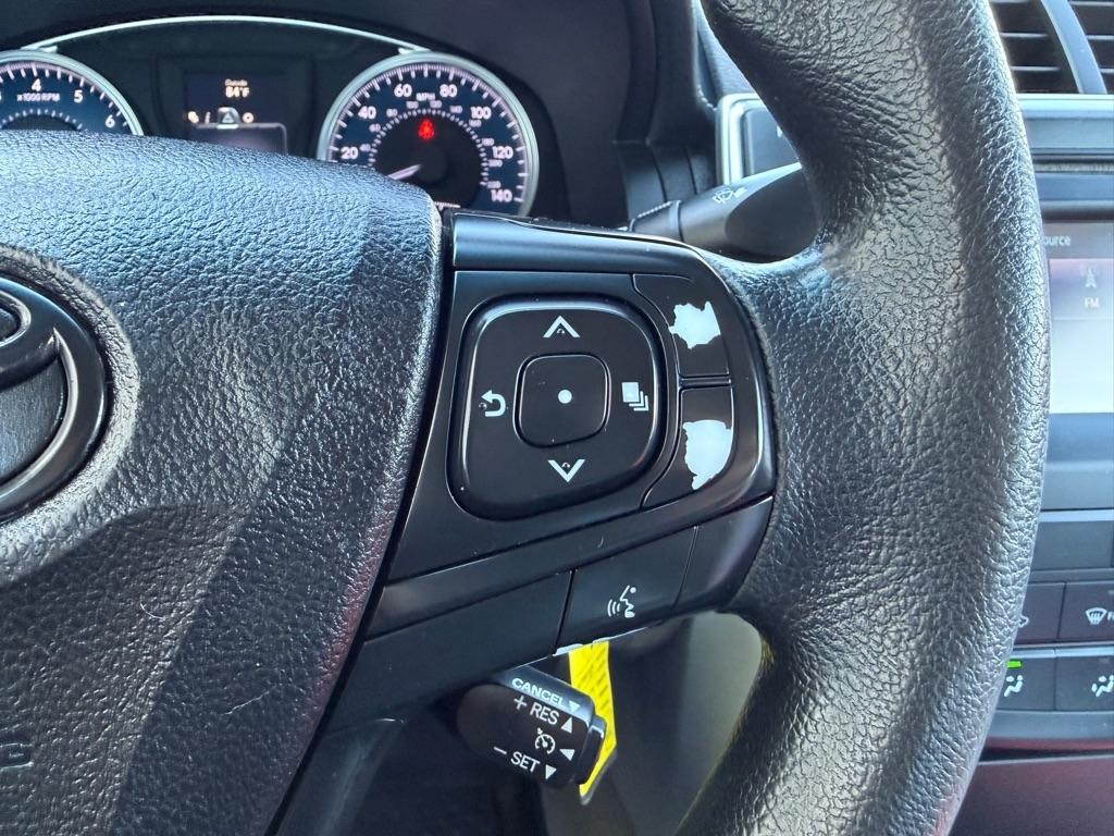 Toyota Camry XLE Auto (Natl) 2017