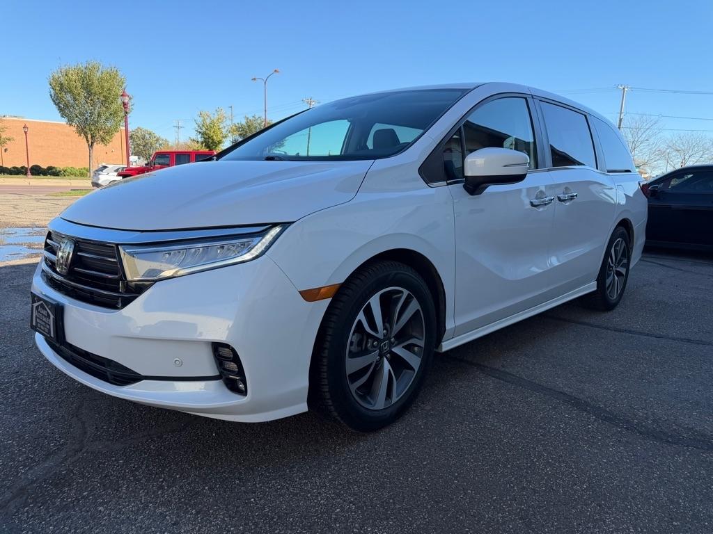 Honda Odyssey Touring Auto 2023