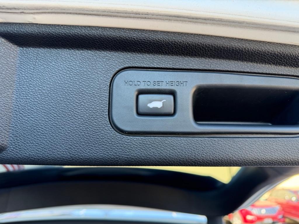 Honda Odyssey Touring Auto 2023