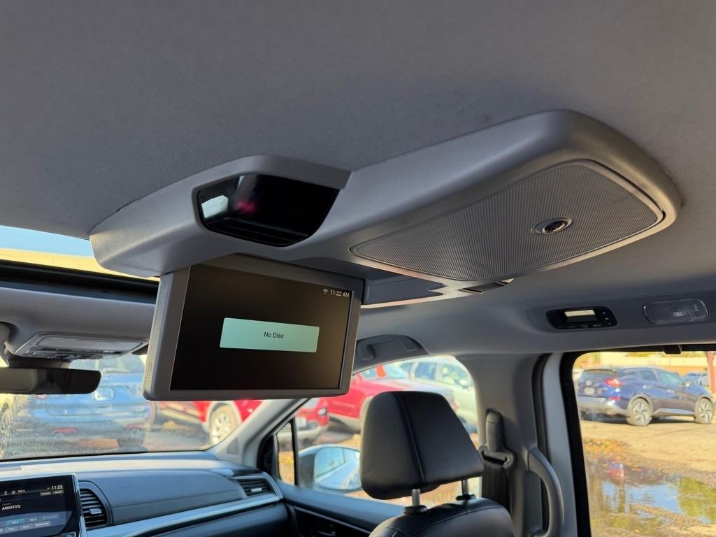 Honda Odyssey Touring Auto 2023