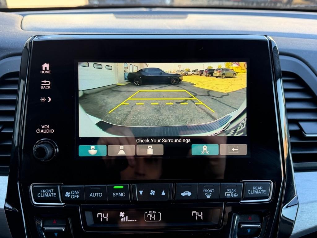 Honda Odyssey Touring Auto 2023