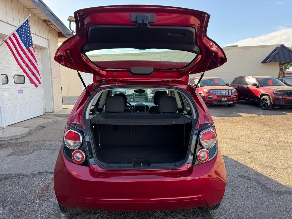 Chevrolet Sonic 5dr HB Auto LT 2015