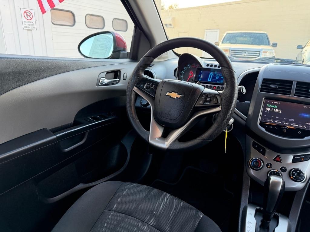 Chevrolet Sonic 5dr HB Auto LT 2015