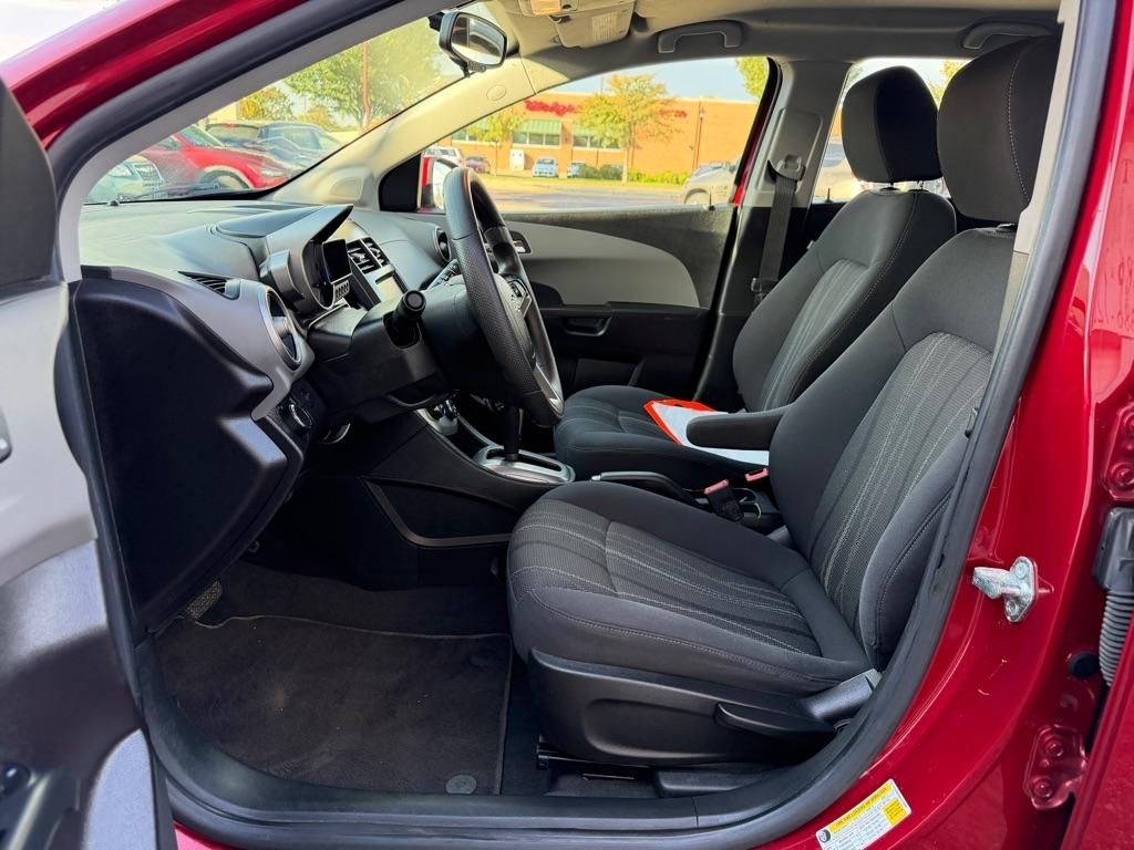 Chevrolet Sonic 5dr HB Auto LT 2015