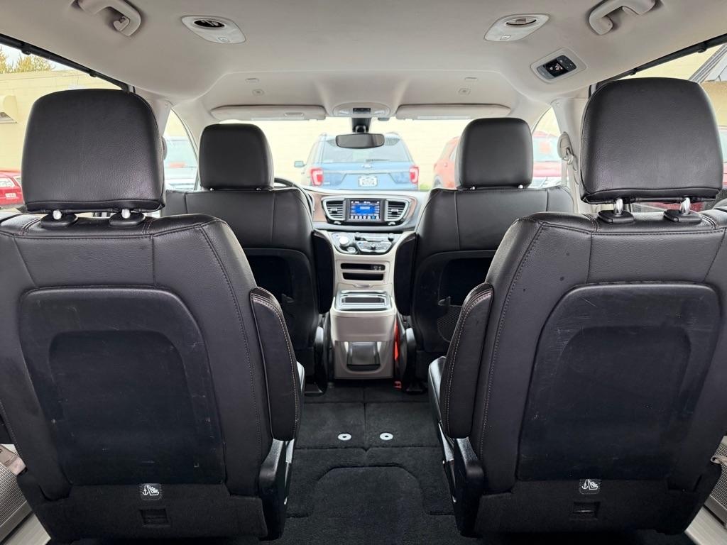 Chrysler Pacifica Touring L FWD 2018