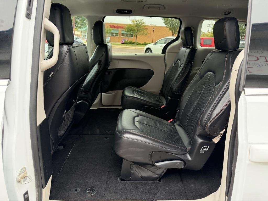 Chrysler Pacifica Touring L FWD 2018