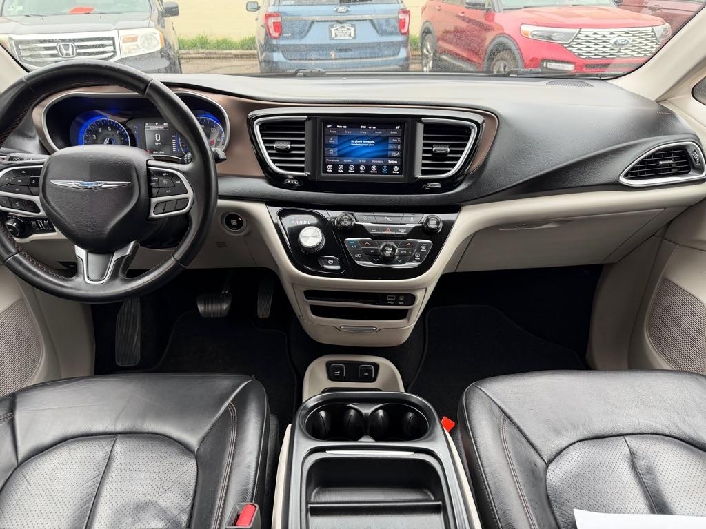 Chrysler Pacifica Touring L FWD 2018
