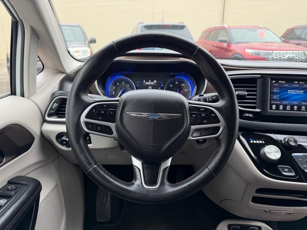 Chrysler Pacifica Touring L FWD 2018