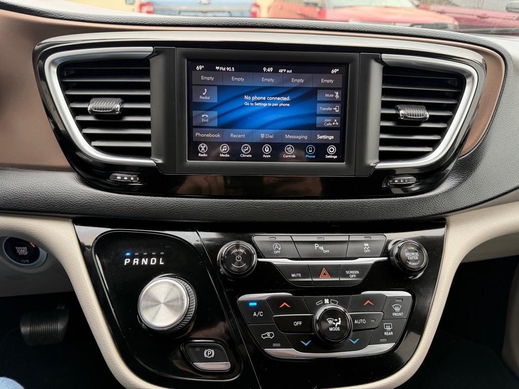 Chrysler Pacifica Touring L FWD 2018