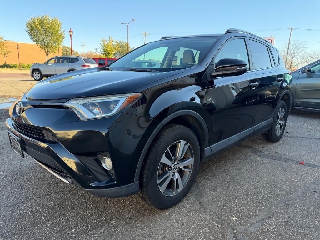Toyota RAV4 AWD 4dr XLE (Natl) 2016