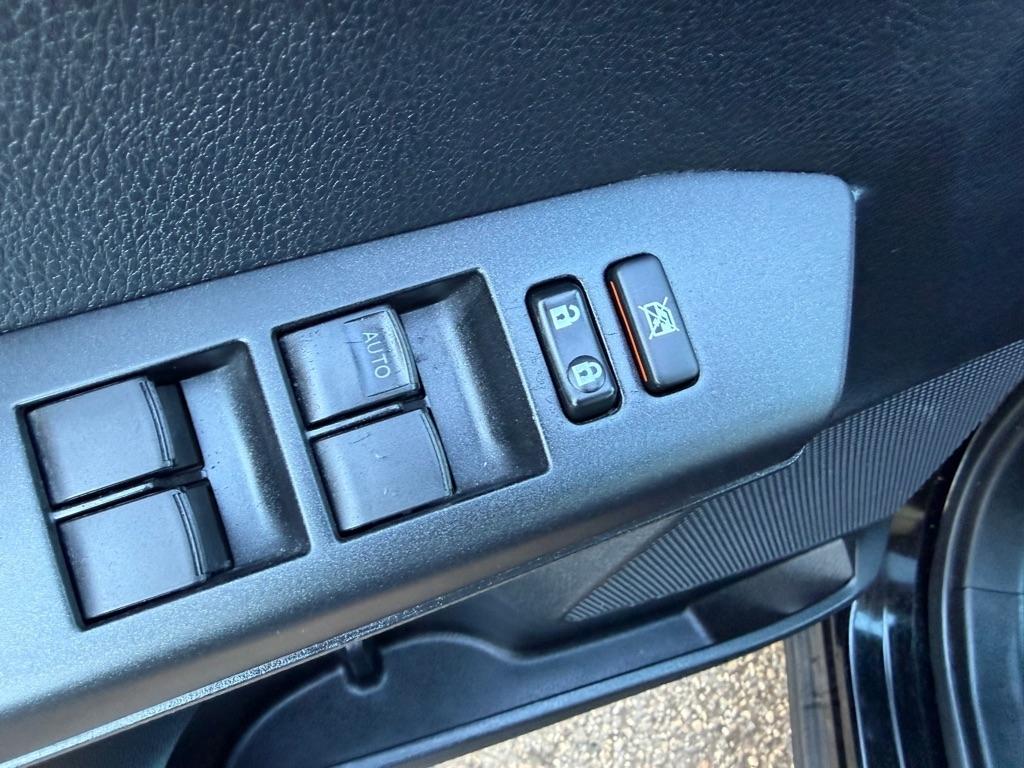 Toyota RAV4 AWD 4dr XLE (Natl) 2016