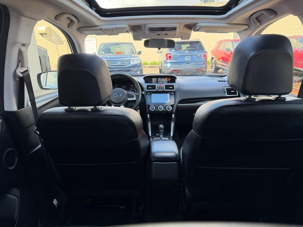 Subaru Forester 2.5i Limited CVT 2017