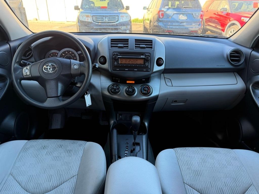 Toyota RAV4 4WD 4dr I4 (Natl) 2012