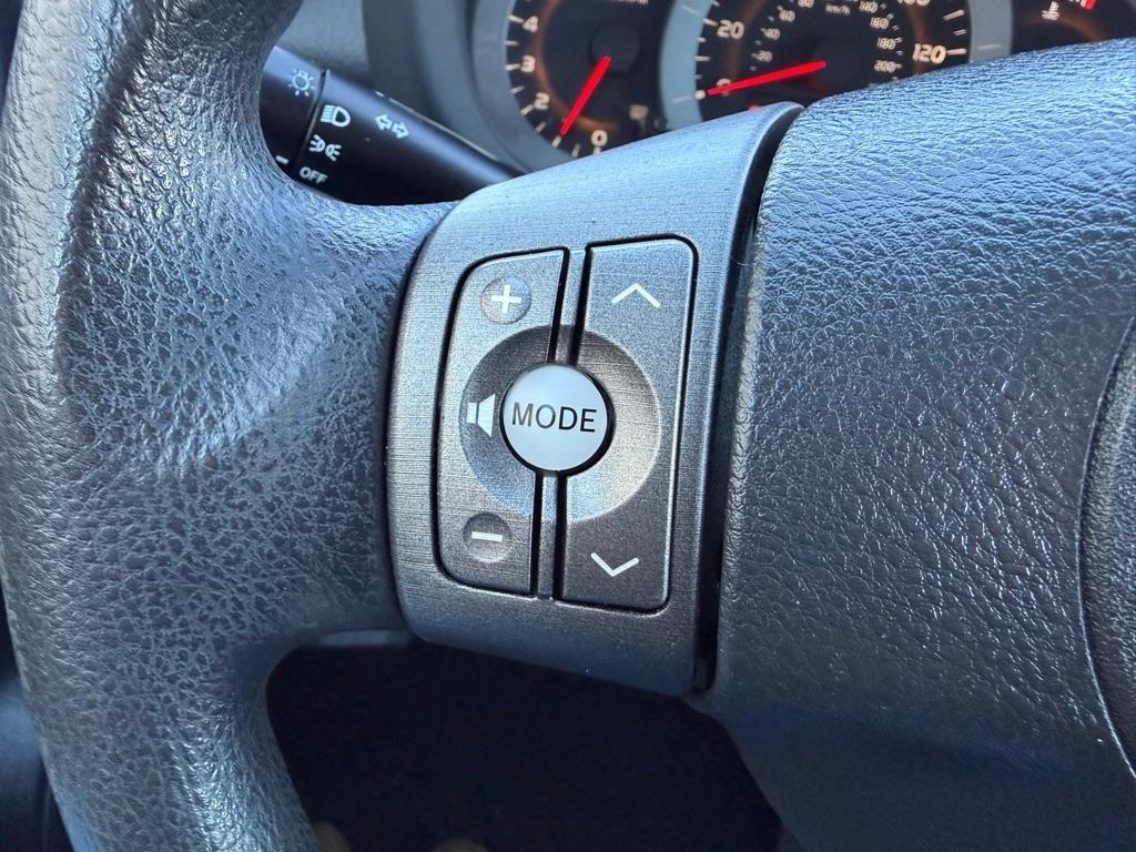 Toyota RAV4 4WD 4dr I4 (Natl) 2012