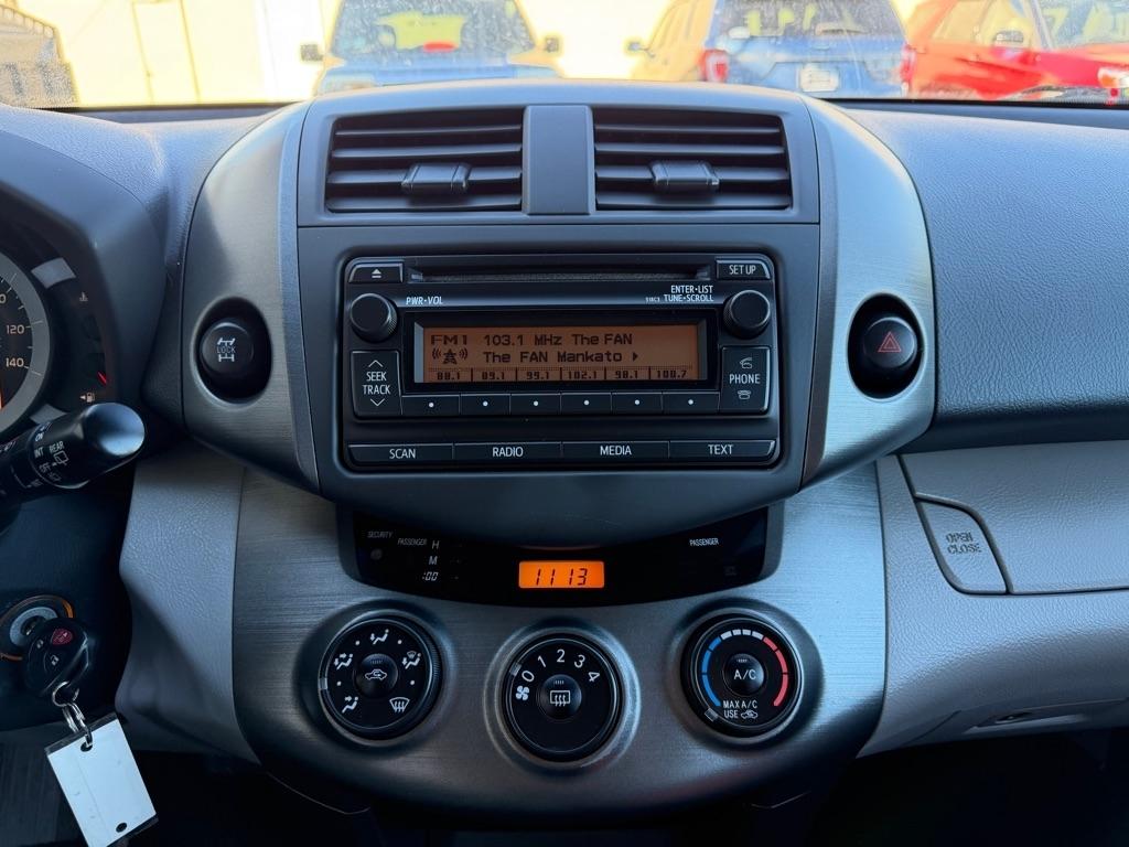 Toyota RAV4 4WD 4dr I4 (Natl) 2012
