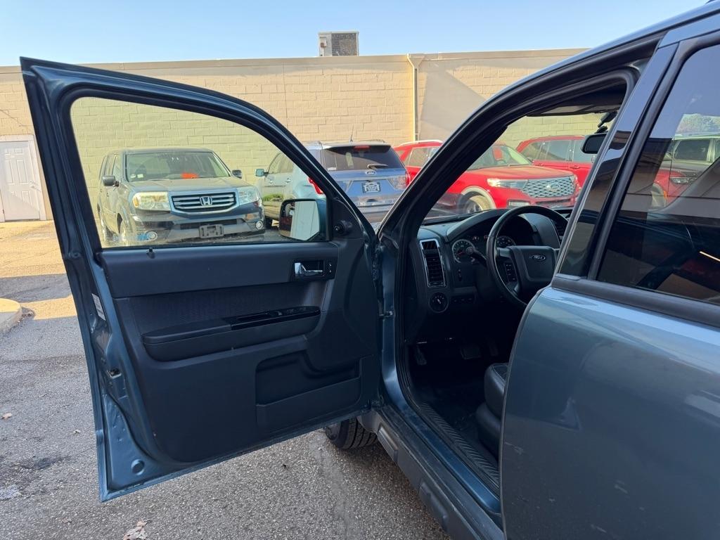 Ford Escape 4WD 4dr Limited 2012