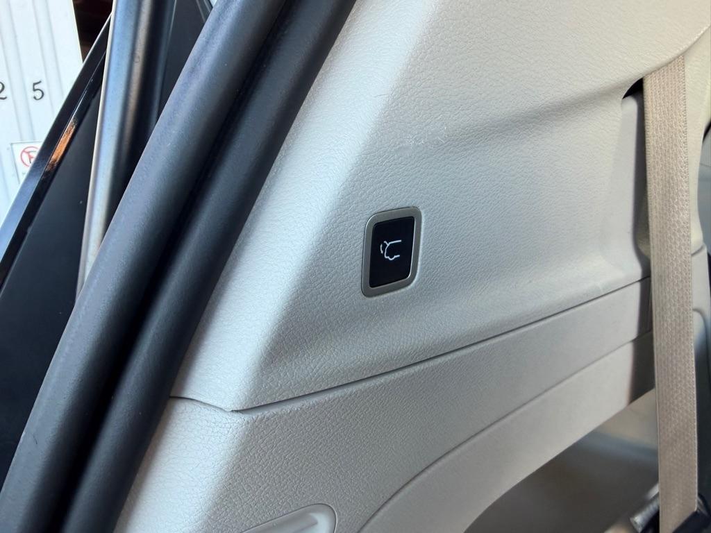 Chrysler Pacifica Touring L FWD 2023