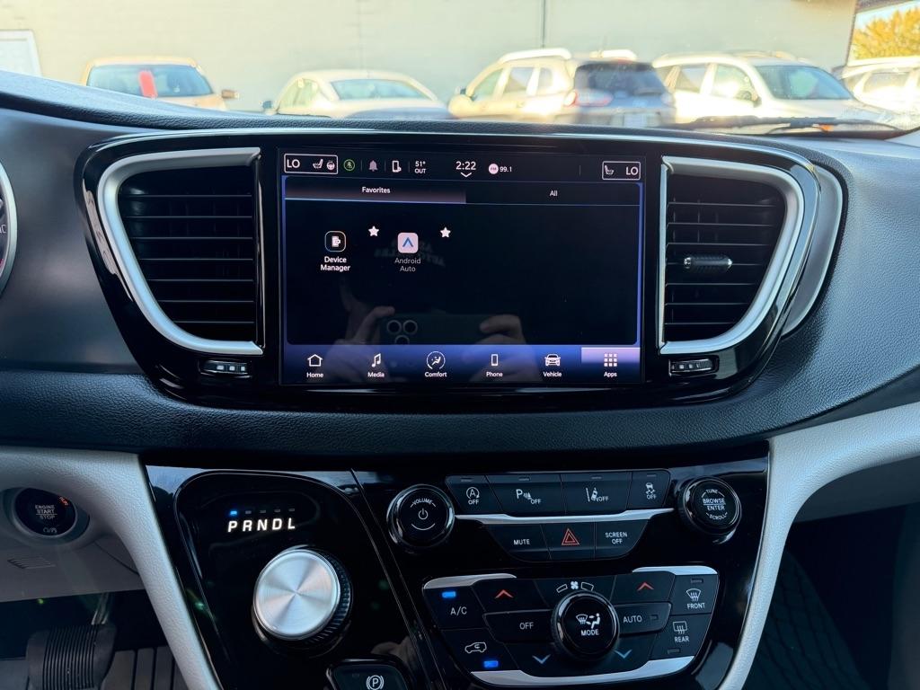 Chrysler Pacifica Touring L FWD 2023