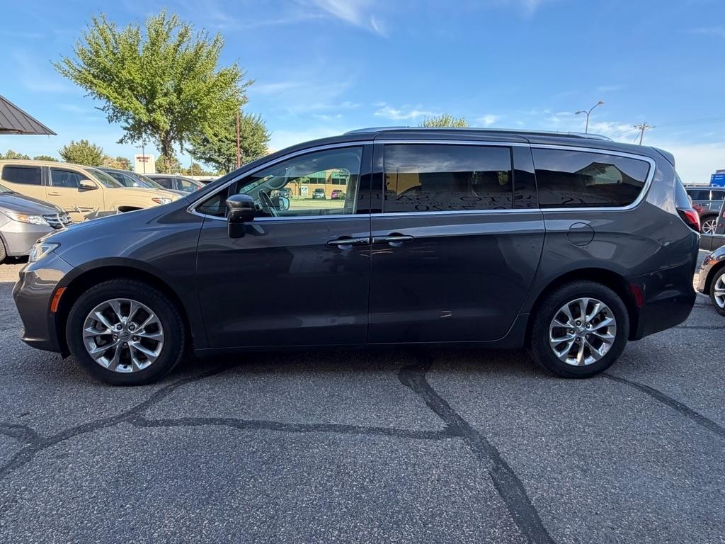 Chrysler Pacifica Touring L AWD 2021