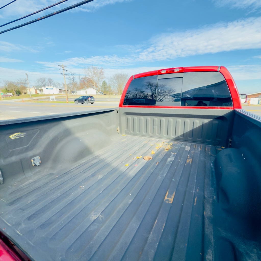 Dodge Ram 2500 4dr Quad Cab 140.5 4WD SLT 2006