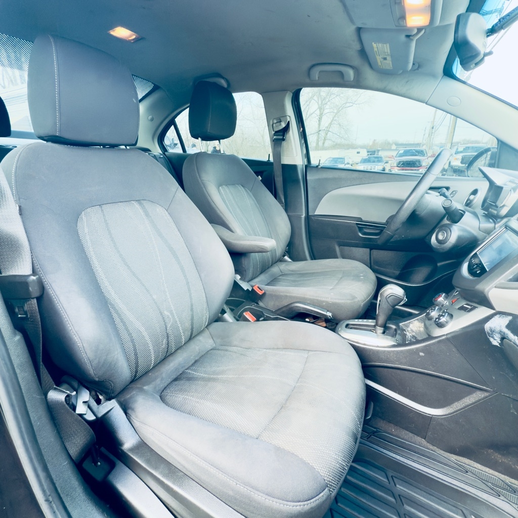 Chevrolet Sonic 4dr Sdn Auto LT 2015