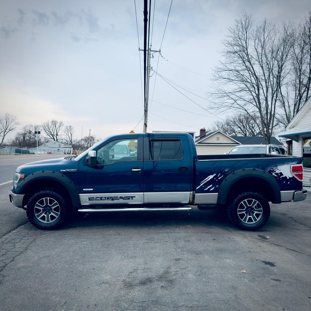 Ford F-150 4WD SuperCrew 145" Platinum 2011