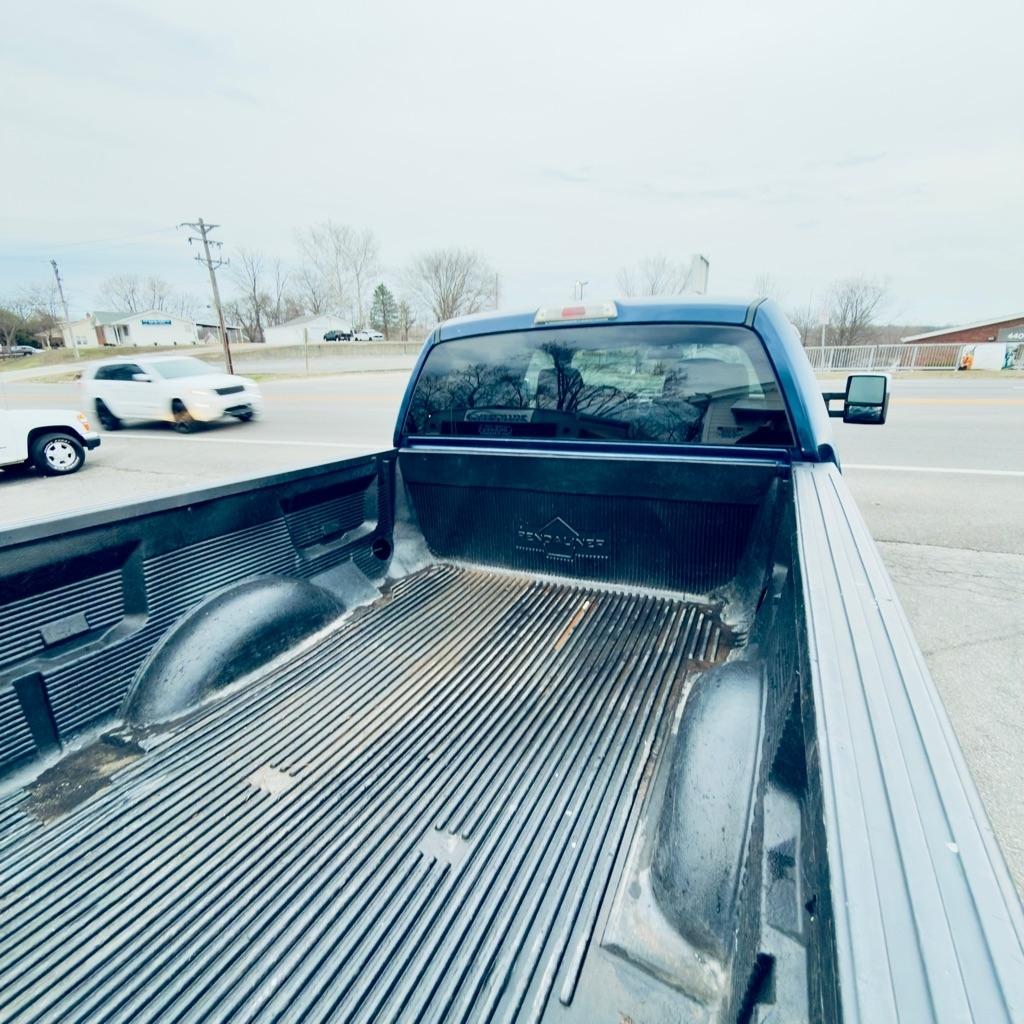 Ford F-150 4WD SuperCrew 145" Platinum 2011