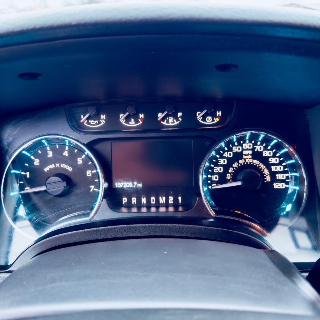 Ford F-150 4WD SuperCrew 145" Platinum 2011