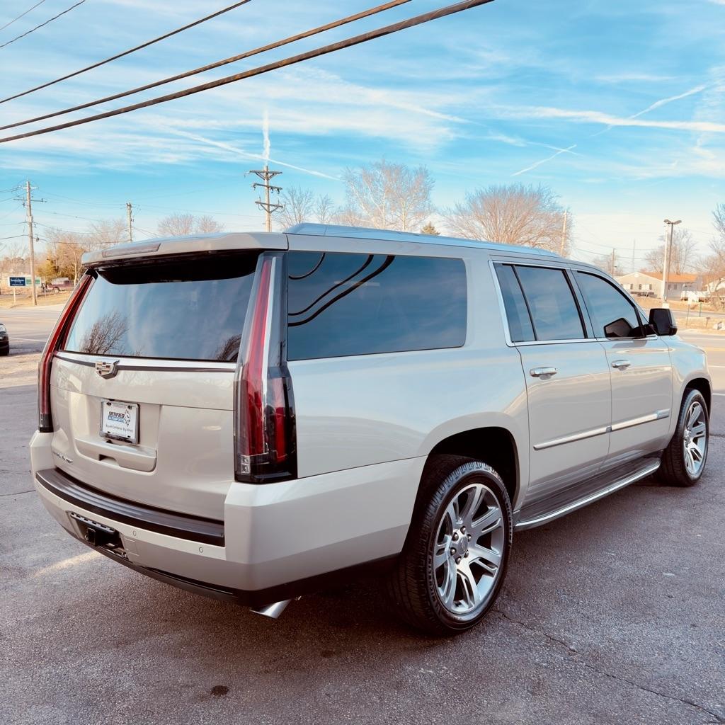 Cadillac Escalade ESV 2WD 4dr Luxury 2015
