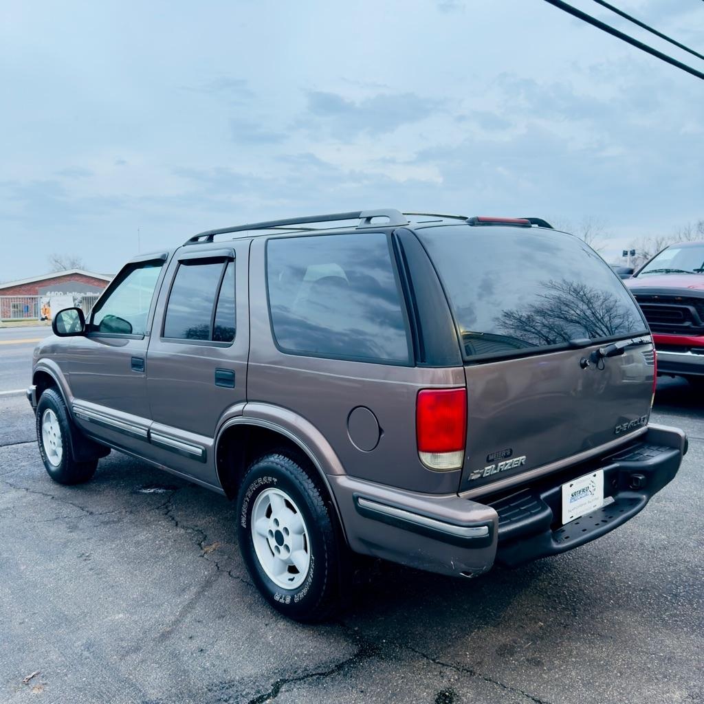 Chevrolet Blazer 4dr 4WD LS 1998