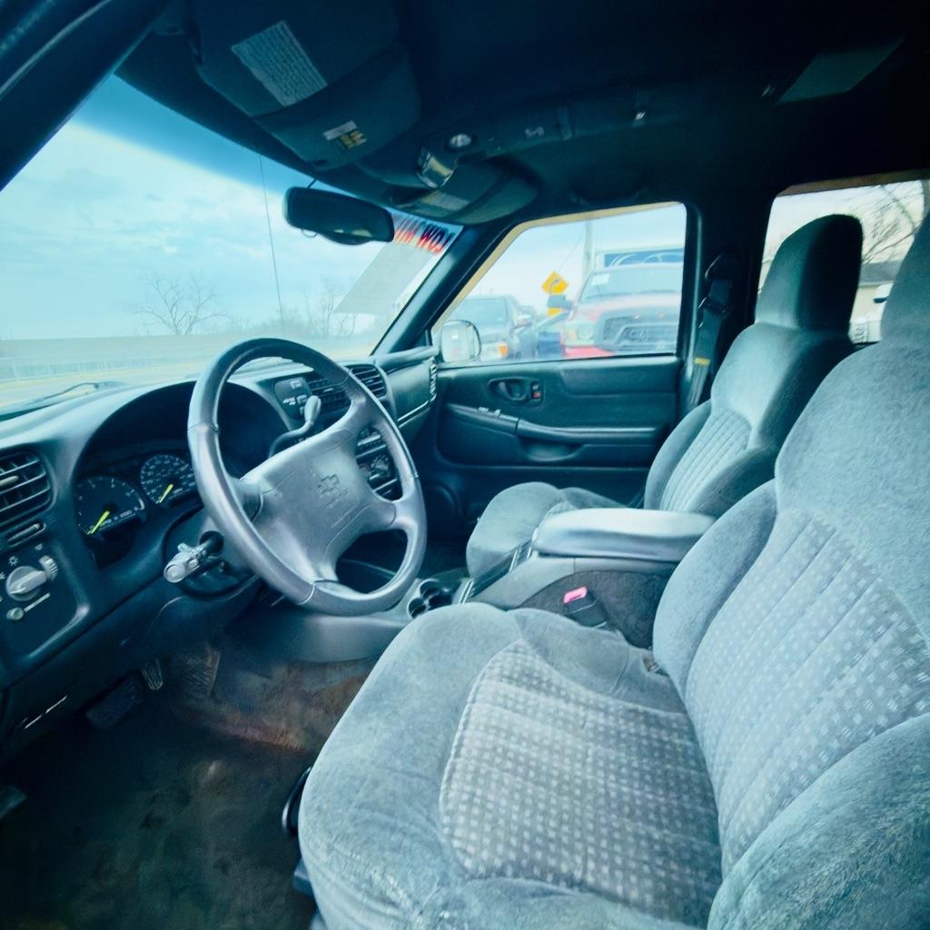 Chevrolet Blazer 4dr 4WD LS 1998