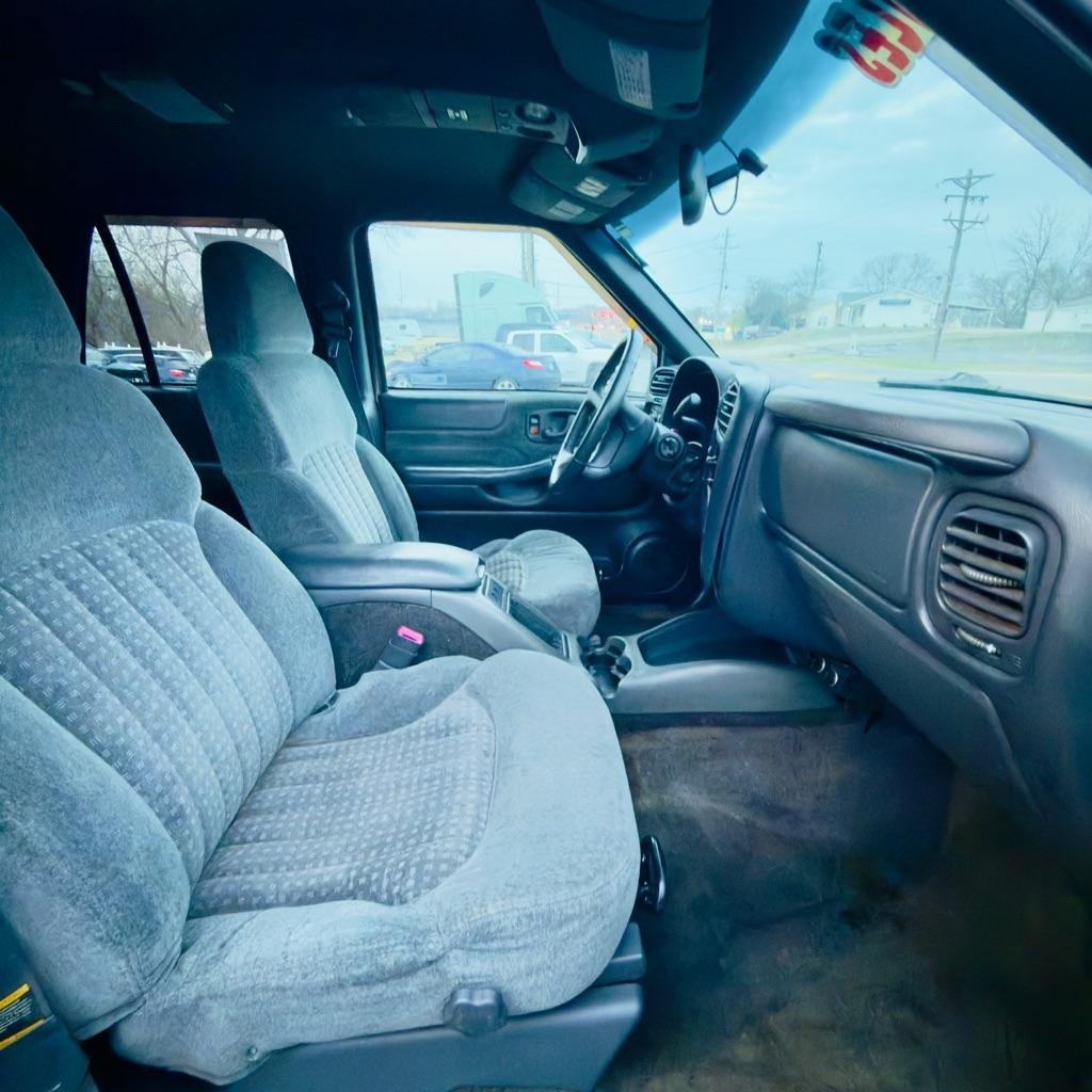 Chevrolet Blazer 4dr 4WD LS 1998