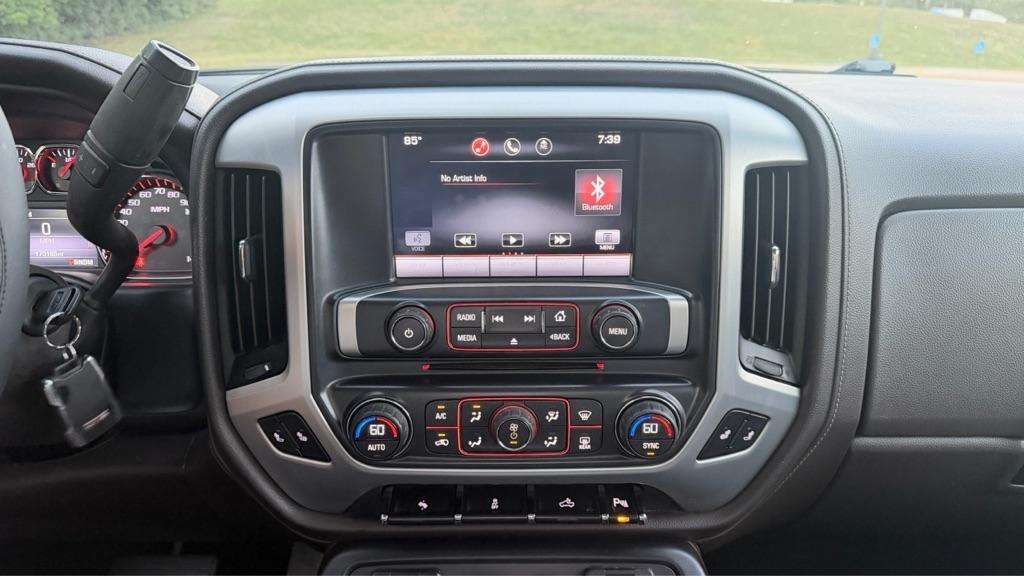 GMC Sierra 1500 4WD Double Cab 143.5" SLT 2014