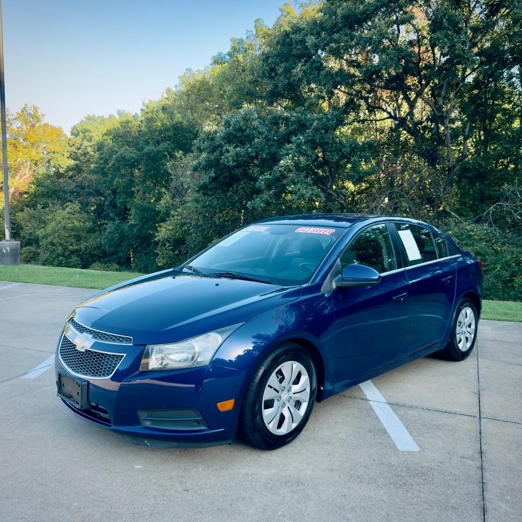 Chevrolet Cruze 4dr Sdn LS 2012