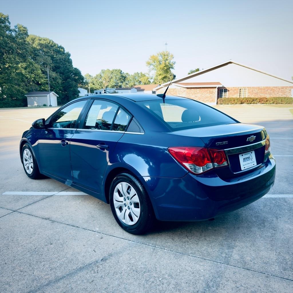 Chevrolet Cruze 4dr Sdn LS 2012