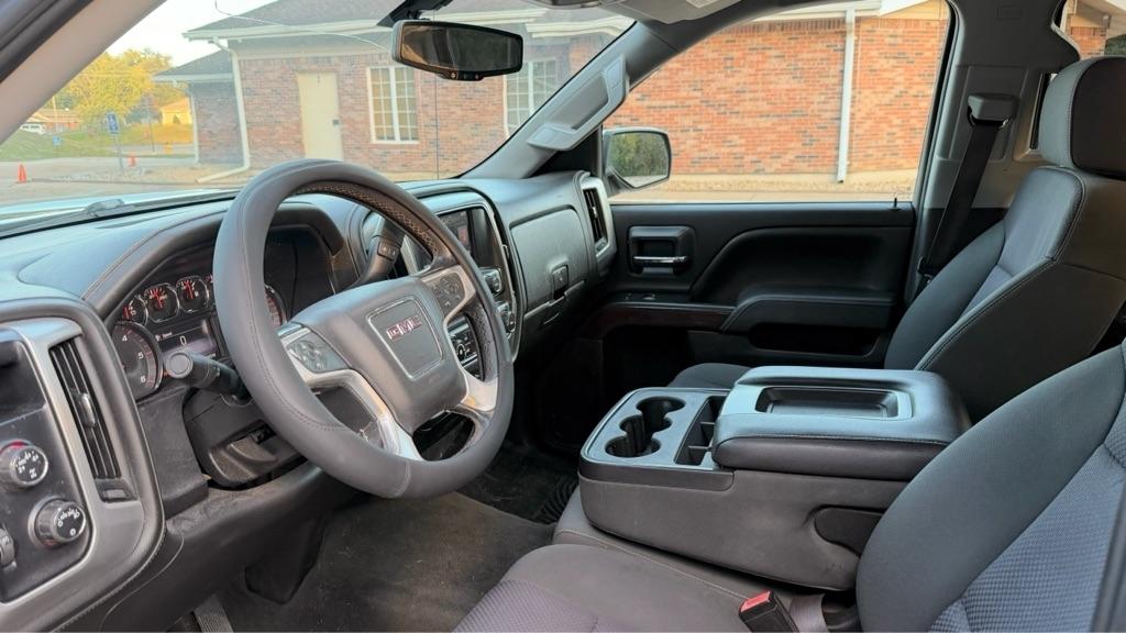 GMC Sierra 1500 4WD Crew Cab 143.5" SLE 2015